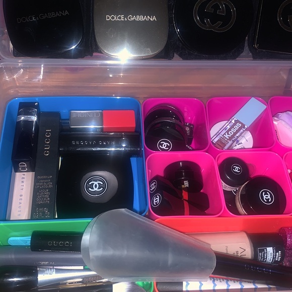 Coolest Box I found at Hobby Lobby - this box is my go to when I travel - Picture 5 of 10